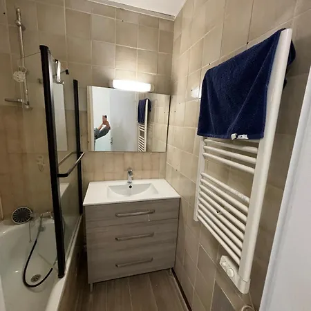 Balcon Des Arenes Apartment